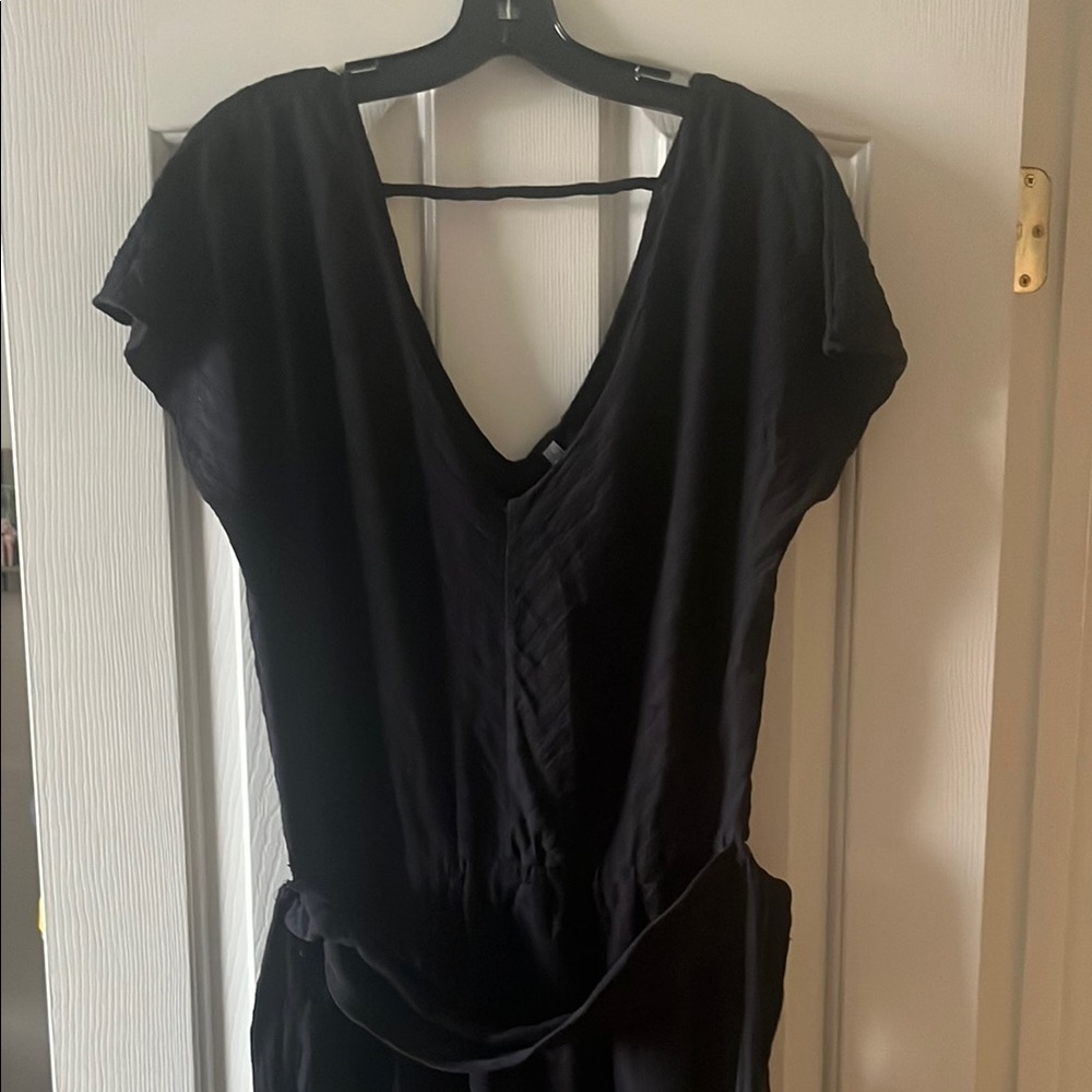 Anthropologie black v-neck onesie jumper size S